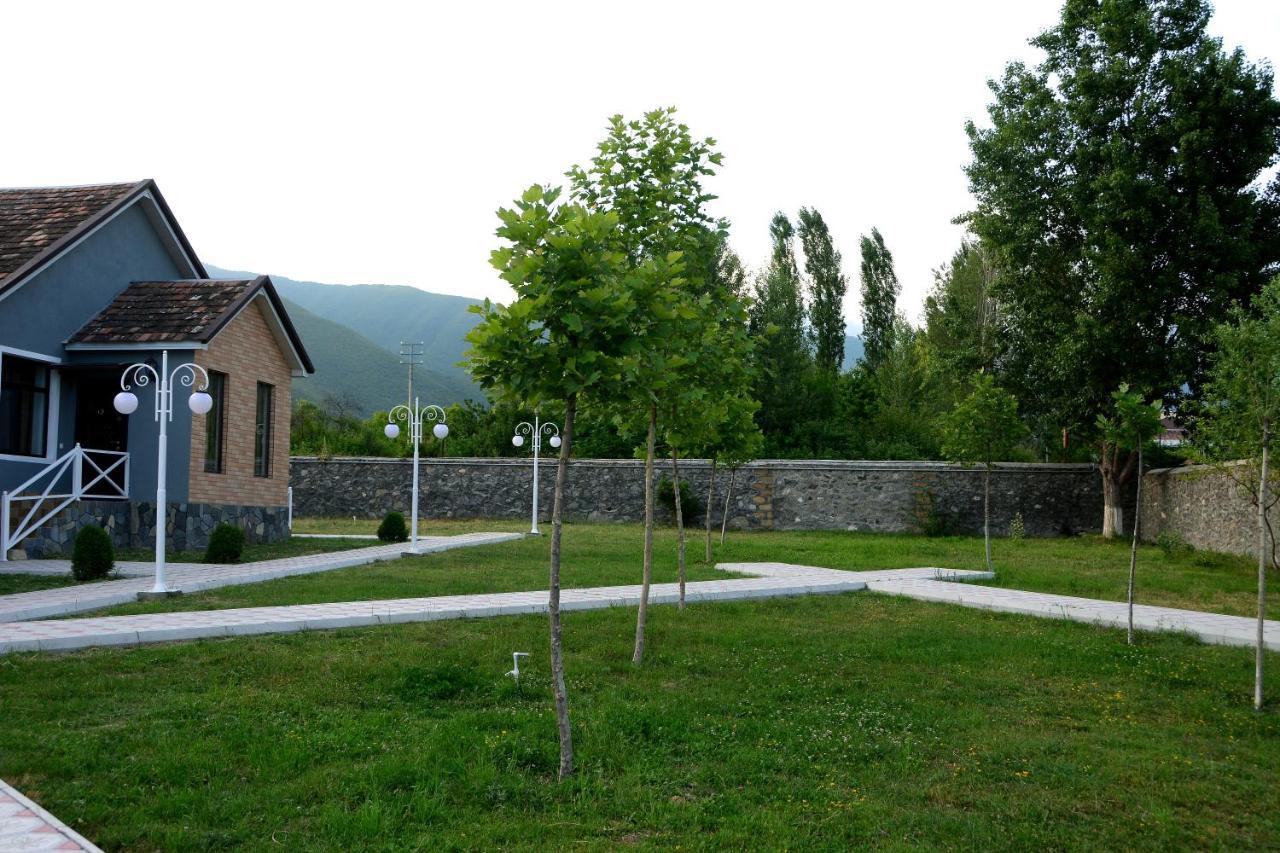 Tulpan Hotel Sheki Exterior photo